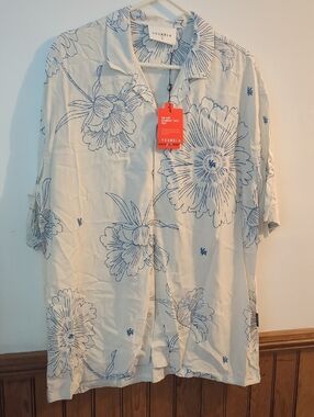 YoungLA Cream Short-Sleeve Shirt with Blue Floral Outline Size Small
